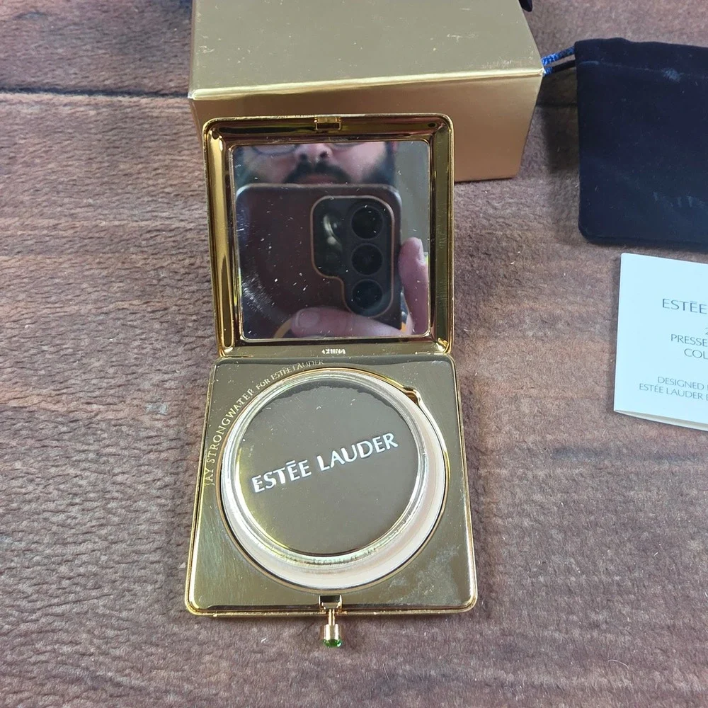 Estee Lauder Compact Women Green Good Jay Strongwater Bamboo 2009 Pressed Powder
